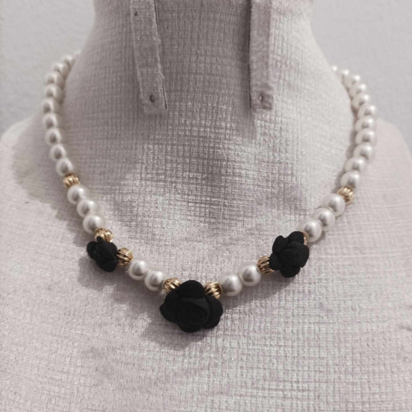 Collier en ambre et perles blanches